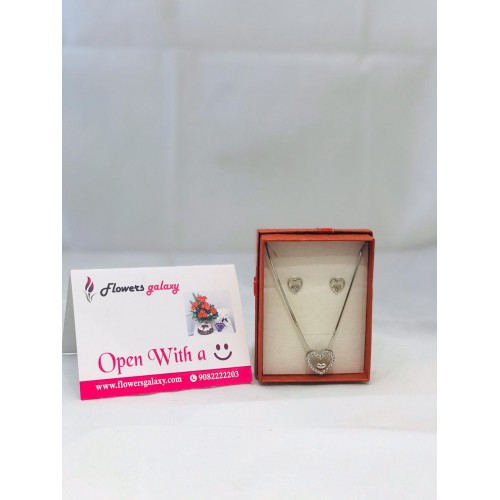 Heart Shape Necklace Set (2-3 Delivery Days)